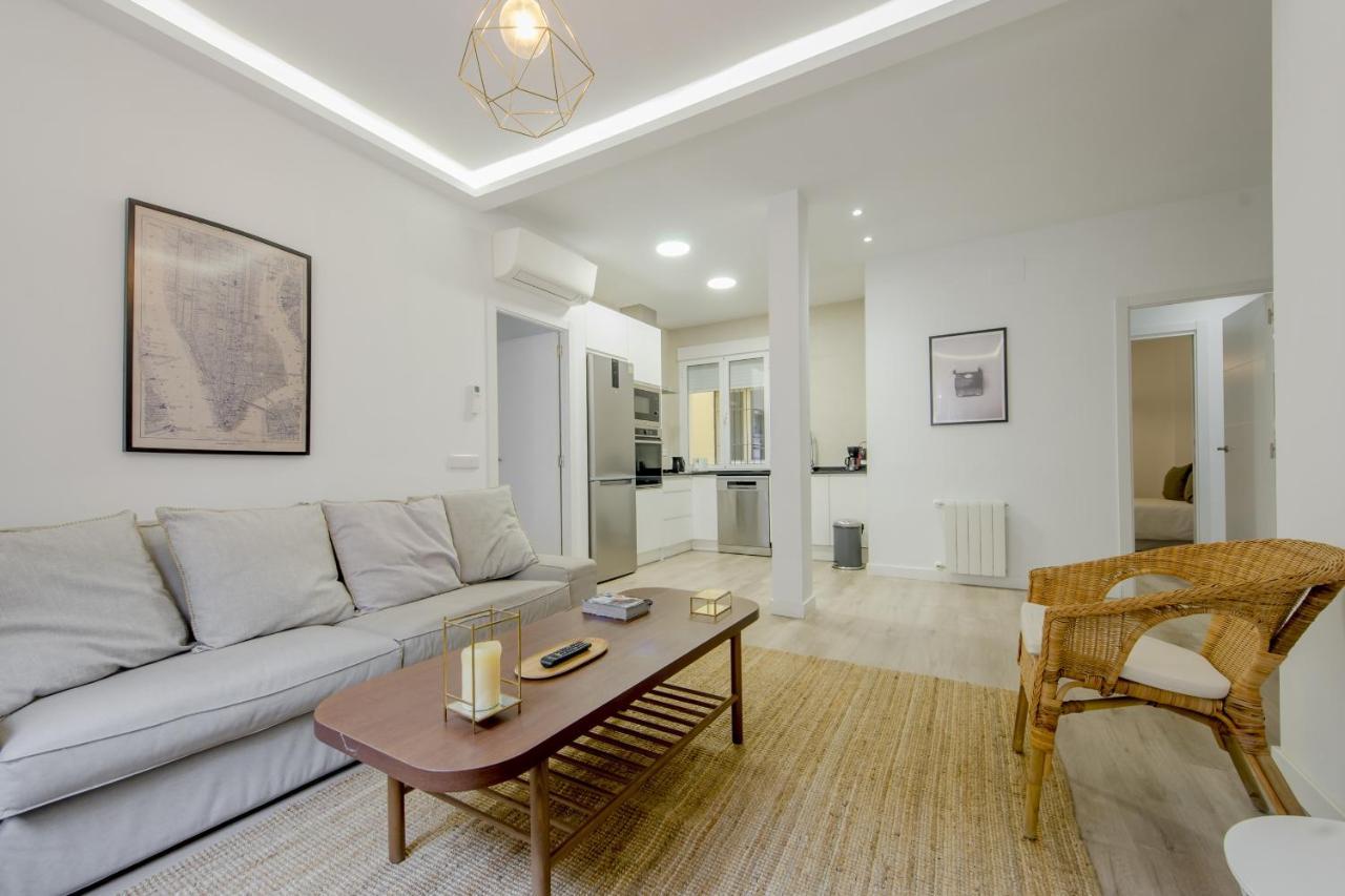 Elegante Apartamento En El Centro De Madrid Apartment Luaran gambar