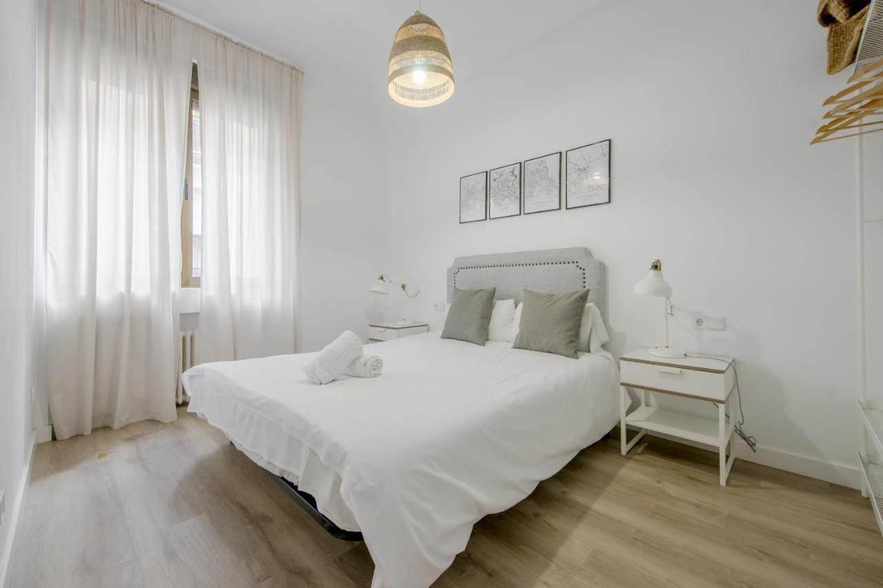 Elegante Apartamento En El Centro De Madrid Apartment Luaran gambar